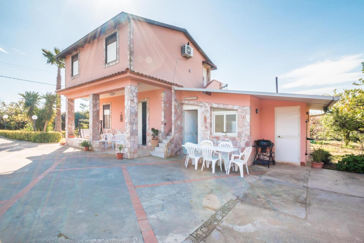 נוטו Villa Rosa Near The Sandy Beach, Parking & Wifi מראה חיצוני תמונה